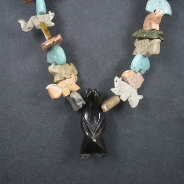 Estate 1970s Zuni Carved Fetish Bear Necklace 32 Inches