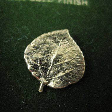 Aspen Leaf Tie Tack Vintage 24K Plated New Old Stock Evergreen Crafters