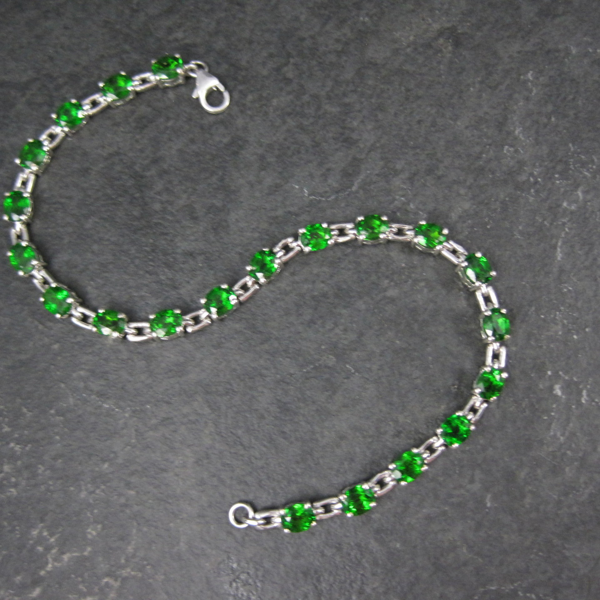 8.4 Carat Chrome Diopside Tennis Bracelet 7.75"