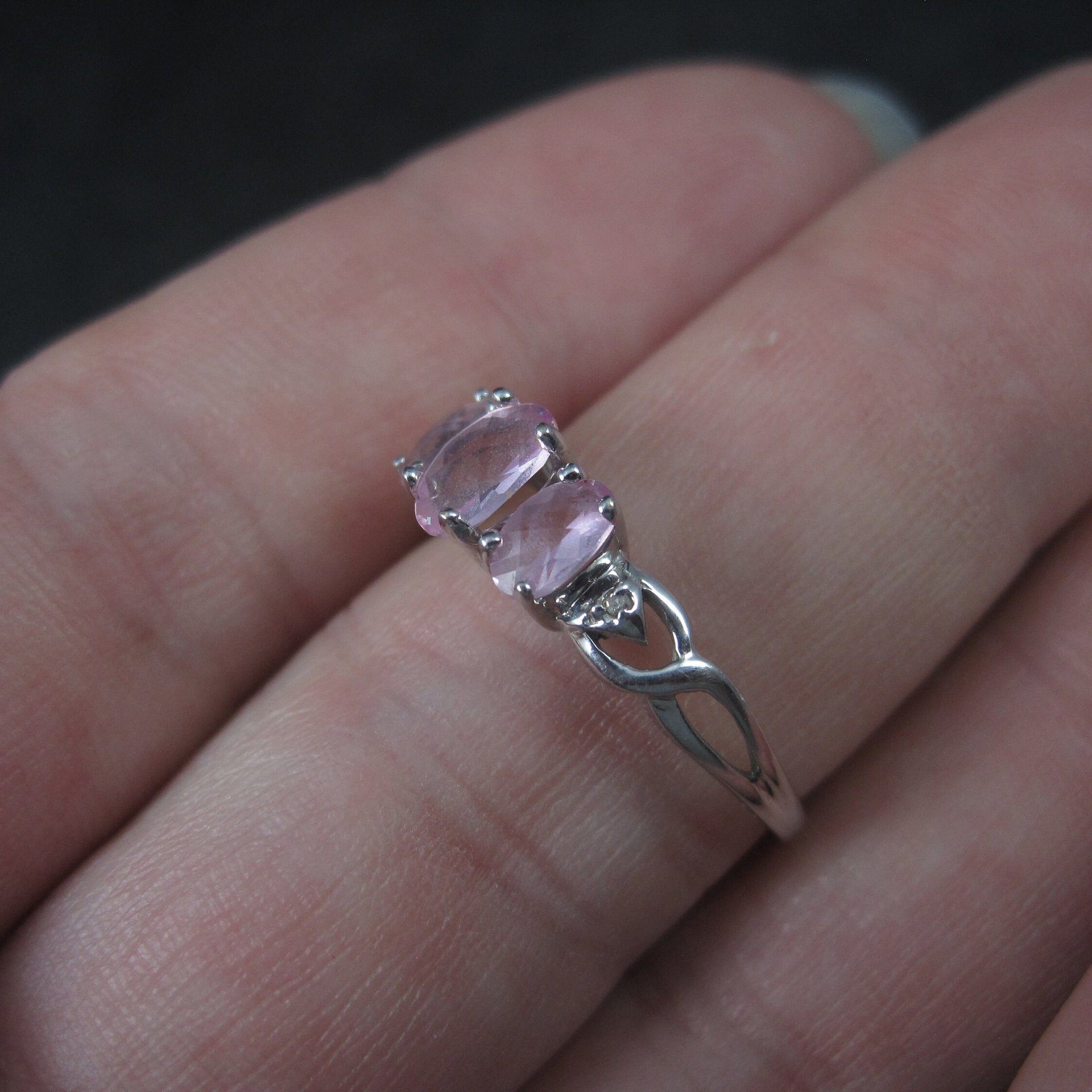 Dainty Vintage 10K Pink Topaz Ring Size 7