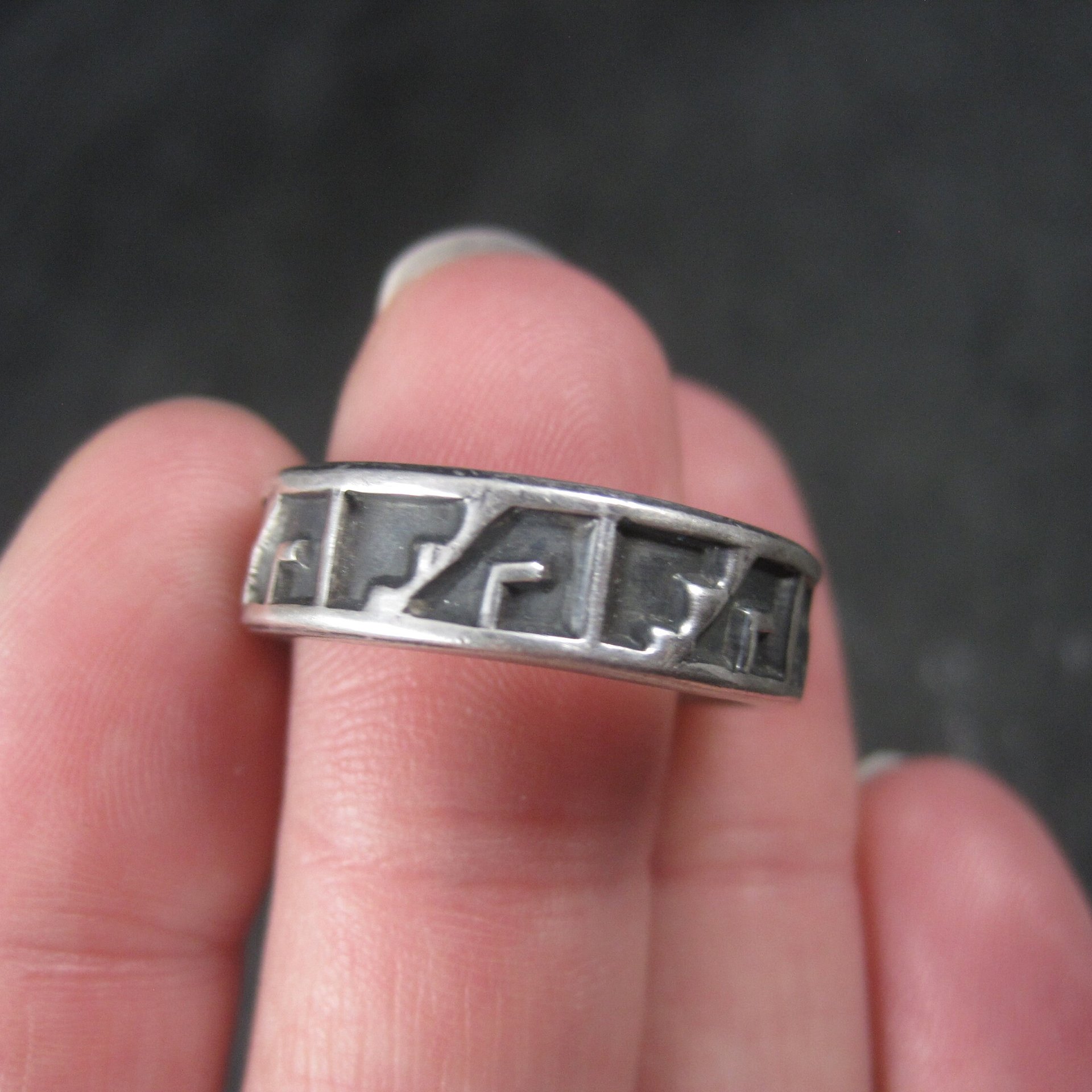 Vintage Sterling Tribal Band Ring Size 10