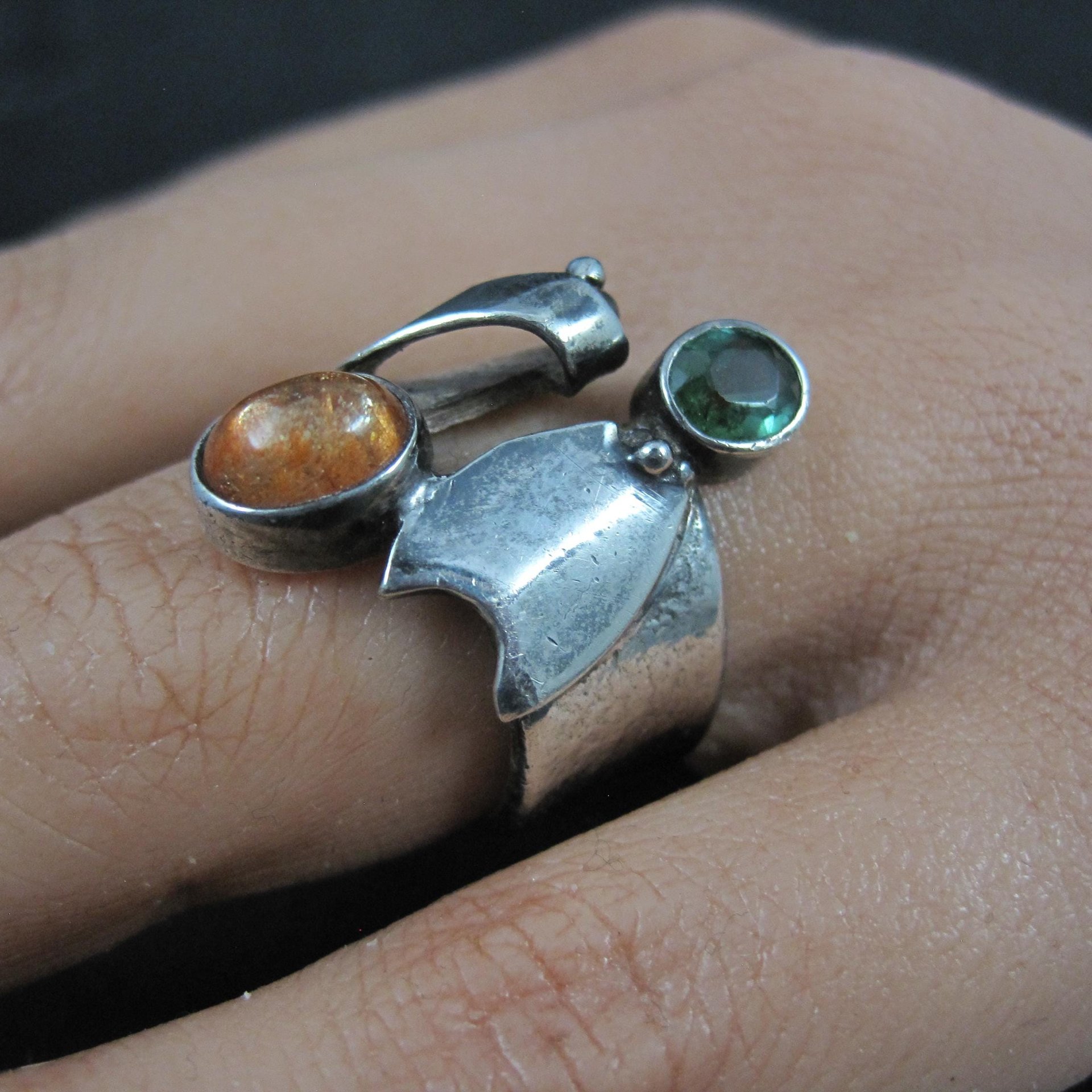 Vintage Sterling Silver Sunstone Emerald Ring Size 6 One of a Kind
