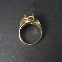 Vintage 10K Yellow Gold Peridot Ring Size 7