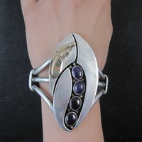 Navajo Sugilite Feather Cuff Bracelet Wilbert Cora Vandever 6.25" Sterling Silver & 14K Yellow Gold