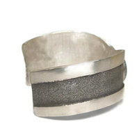 Vintage Navajo Sterling Tufa Turquoise Cuff Bracelet 6.75 Inches