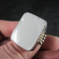 Vintage Sterling White Pottery Pineapple Ring Size 8.5