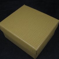 Yellow Textured Folding Magnetic Ring Box