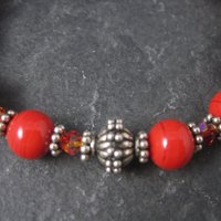 Red Glass and Crystal Bead Bracelet 7.5 Inches