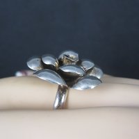 Large Sterling Dimensional Flower Ring Size 8.5