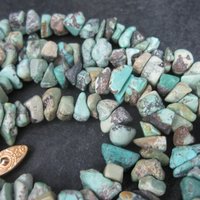 Vintage 70s Turquoise Nugget Necklace 32 Inches