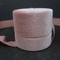 Antique Style Round Pink Velvet Ring Box