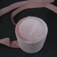 Antique Style Round Pink Velvet Ring Box