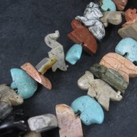 Estate 1970s Zuni Carved Fetish Bear Necklace 32 Inches