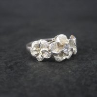 Sterling 3 Flower Ring Size 7