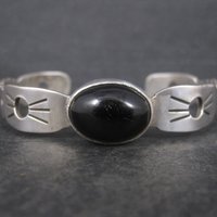 Vintage Mexican Sterling Onyx Cuff Bracelet 7 Inches