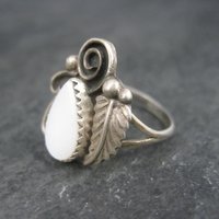 Southwestern Sterling Mother of Pearl Feather Ring Size 6.5