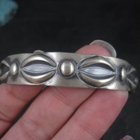 Vintage Southwestern Sterling Bangle Bracelet 8 Inches