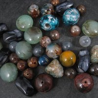 Destash Plastic Bead Mix 61g