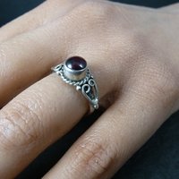 Vintage Sterling Garnet Ring Size 6.5