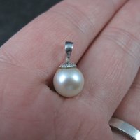 Vintage 10K Pearl Pendant Solitaire