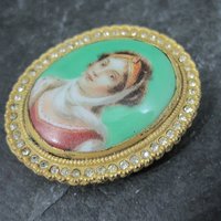 Vintage Rhinestone Cameo Buckle