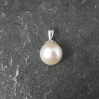 Vintage 10K Pearl Pendant Solitaire