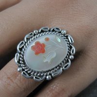 Vintage Mother of Pearl Coral Inlay Flower Ring Southwestern Sterling Silver Size 5