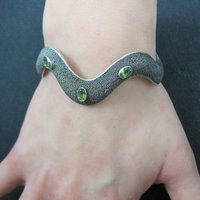Wavy Textured Peridot Cuff Bracelet Vintage Sterling Silver 6.5 Inches
