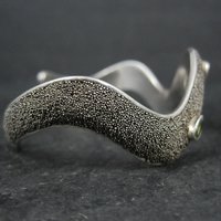 Wavy Textured Peridot Cuff Bracelet Vintage Sterling Silver 6.5 Inches