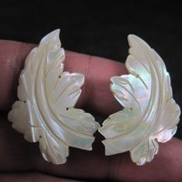 Vintage Mother of Pearl Leaf Earrings Screw Back