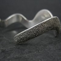 Wavy Textured Peridot Cuff Bracelet Vintage Sterling Silver 6.5 Inches