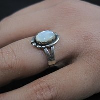 Vintage Southwestern Sterling Mother of Pearl Ring Sizes 6-6.5