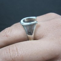 Vintage Sterling Silver Howlite Inlay Horseshoe Ring Size 8