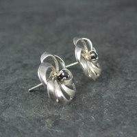 Vintage Black Spinel Flower Earrings 5/8" Sterling Silver