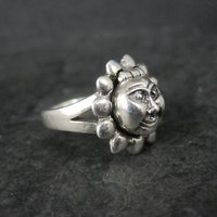 Vintage Sterling Sun Poison Ring Size 7