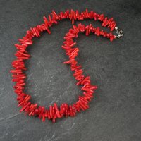 Vintage Coral Necklace 17 Inches