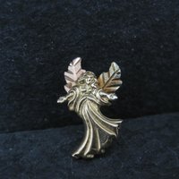 Vintage 10K Black Hills Gold Angel Pin Coleman Company