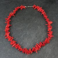 Vintage Coral Necklace 17 Inches