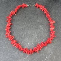 Vintage Coral Necklace 17 Inches