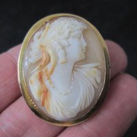 Vintage Gold Filled Carved Cameo Brooch
