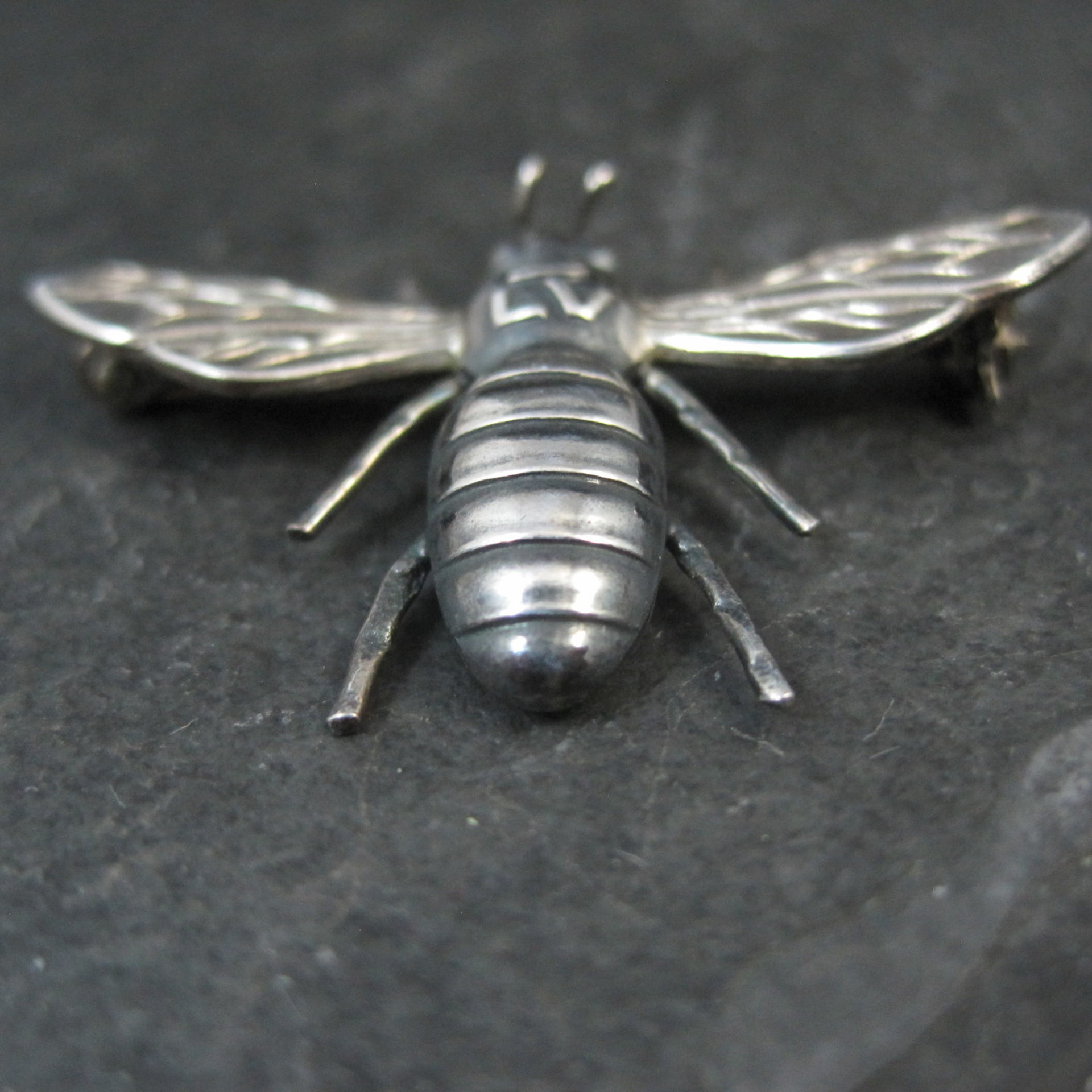 Vintage Art Deco Silver Bee Brooch Greifen Kunst