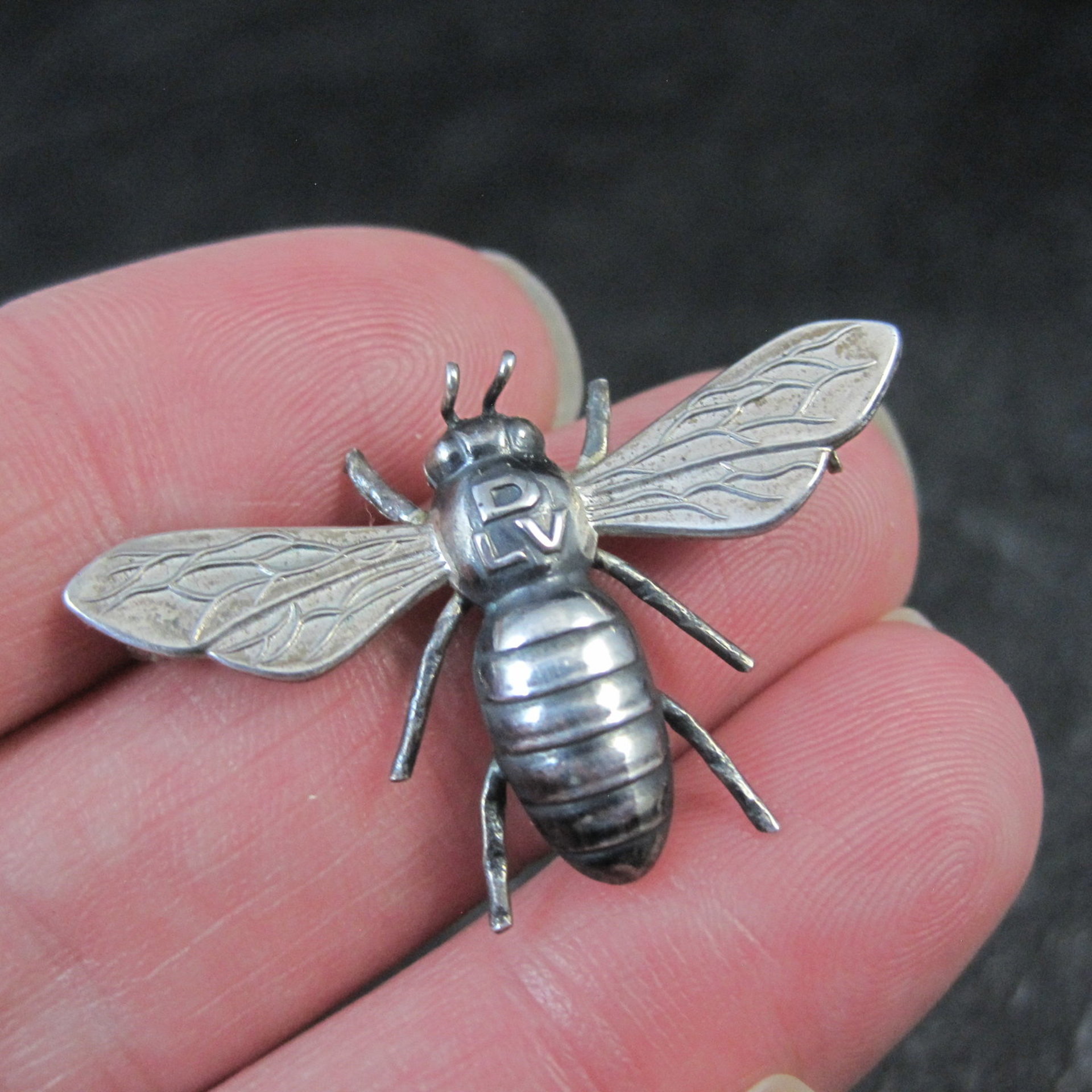 Vintage Art Deco Silver Bee Brooch Greifen Kunst