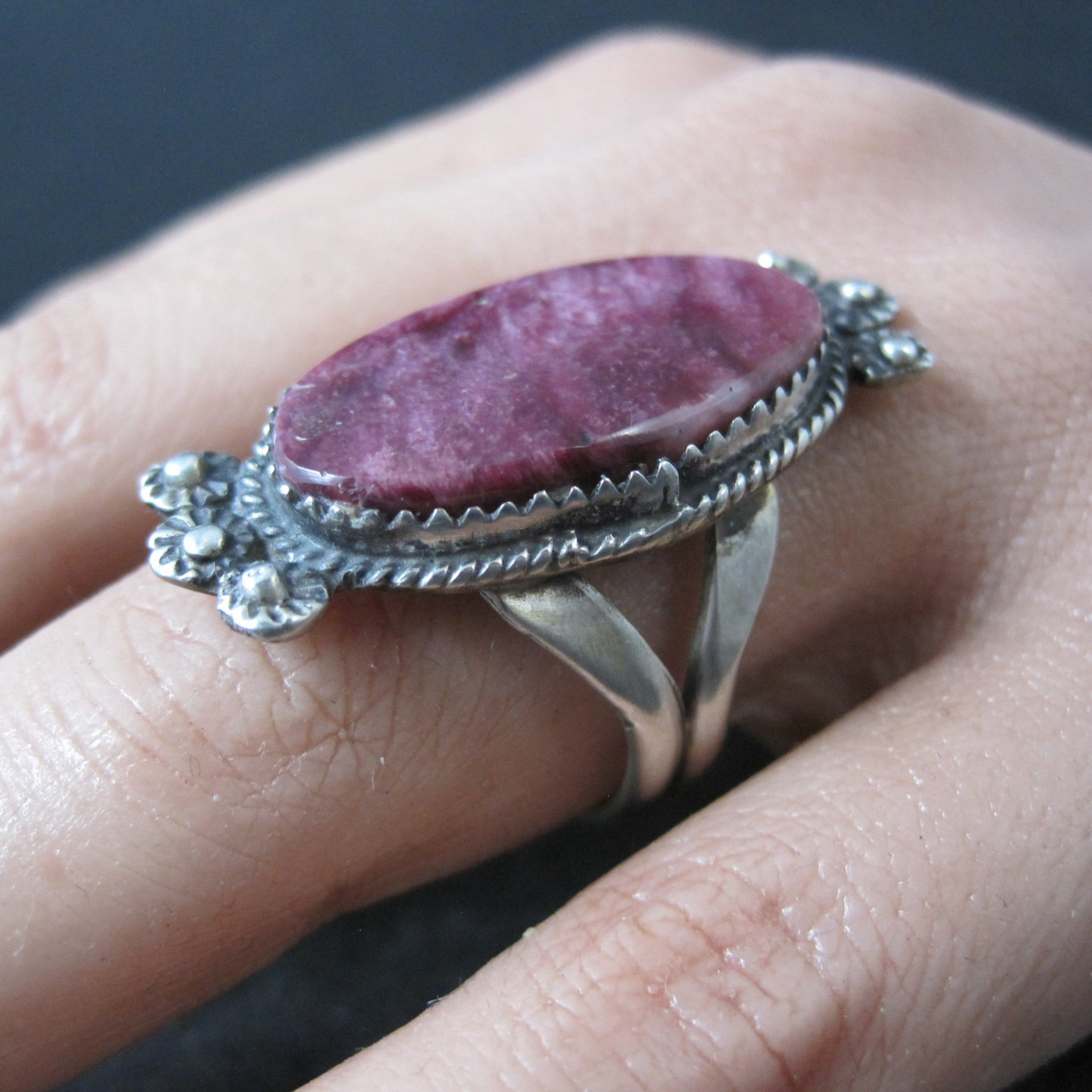 Vintage Southwestern Sterling Purple Spiny Oyster Ring Size 9 Signed