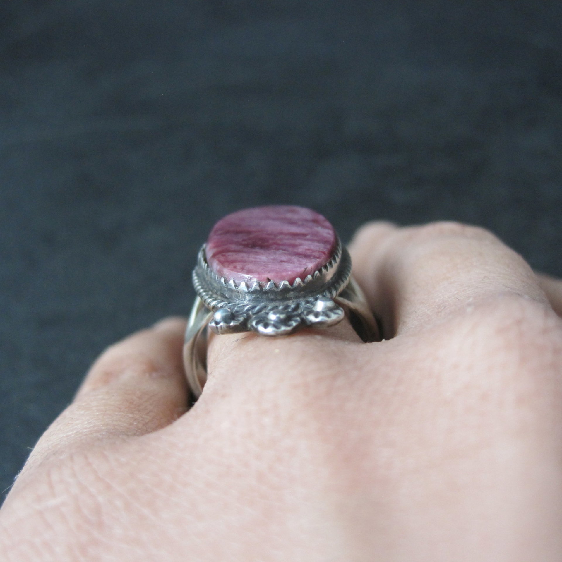 Vintage Southwestern Sterling Purple Spiny Oyster Ring Size 9 Signed