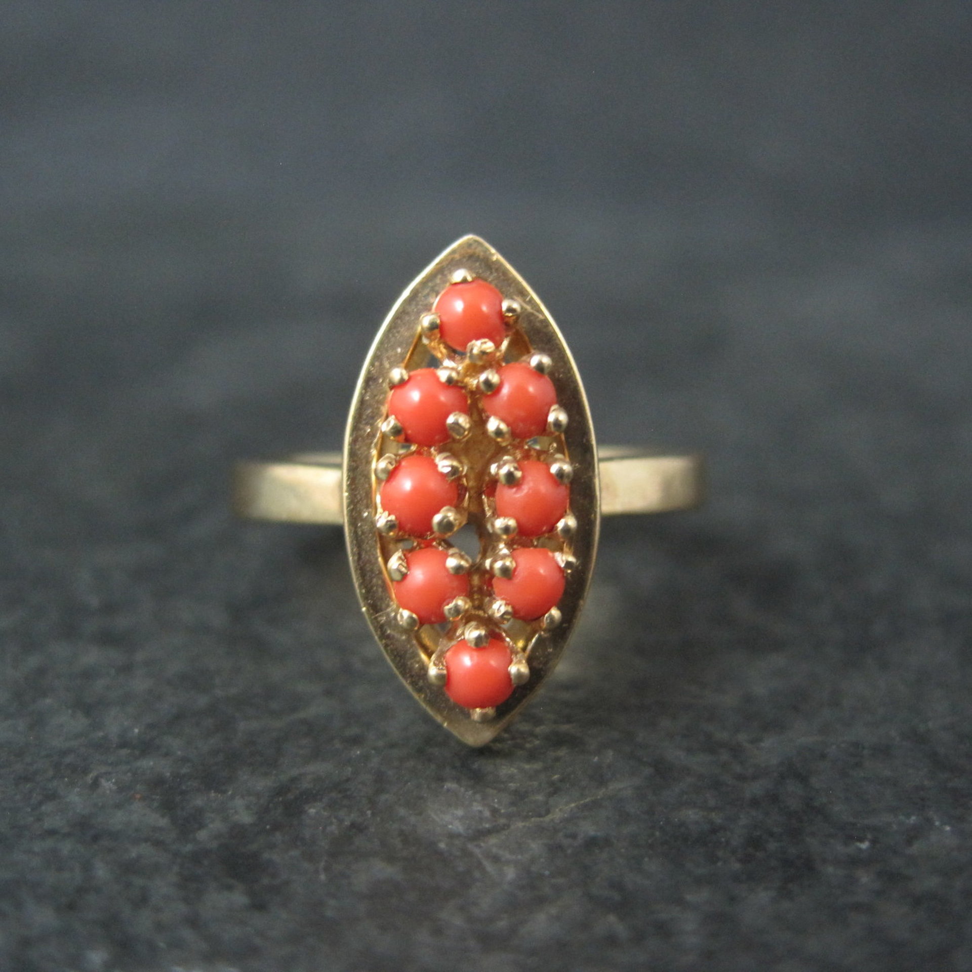 Vintage 14K Yellow Gold Coral Ring Size 6.5