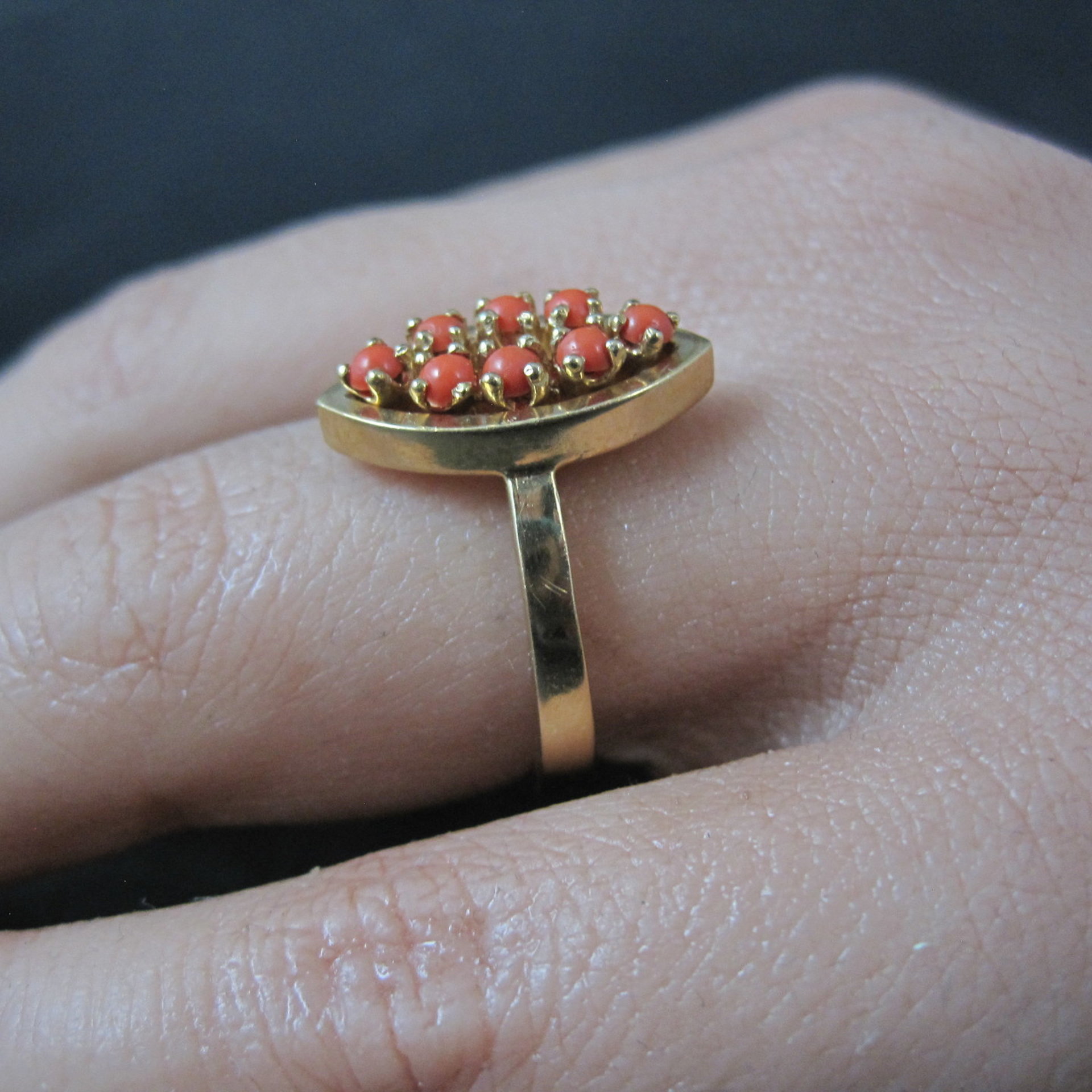 Vintage 14K Yellow Gold Coral Ring Size 6.5