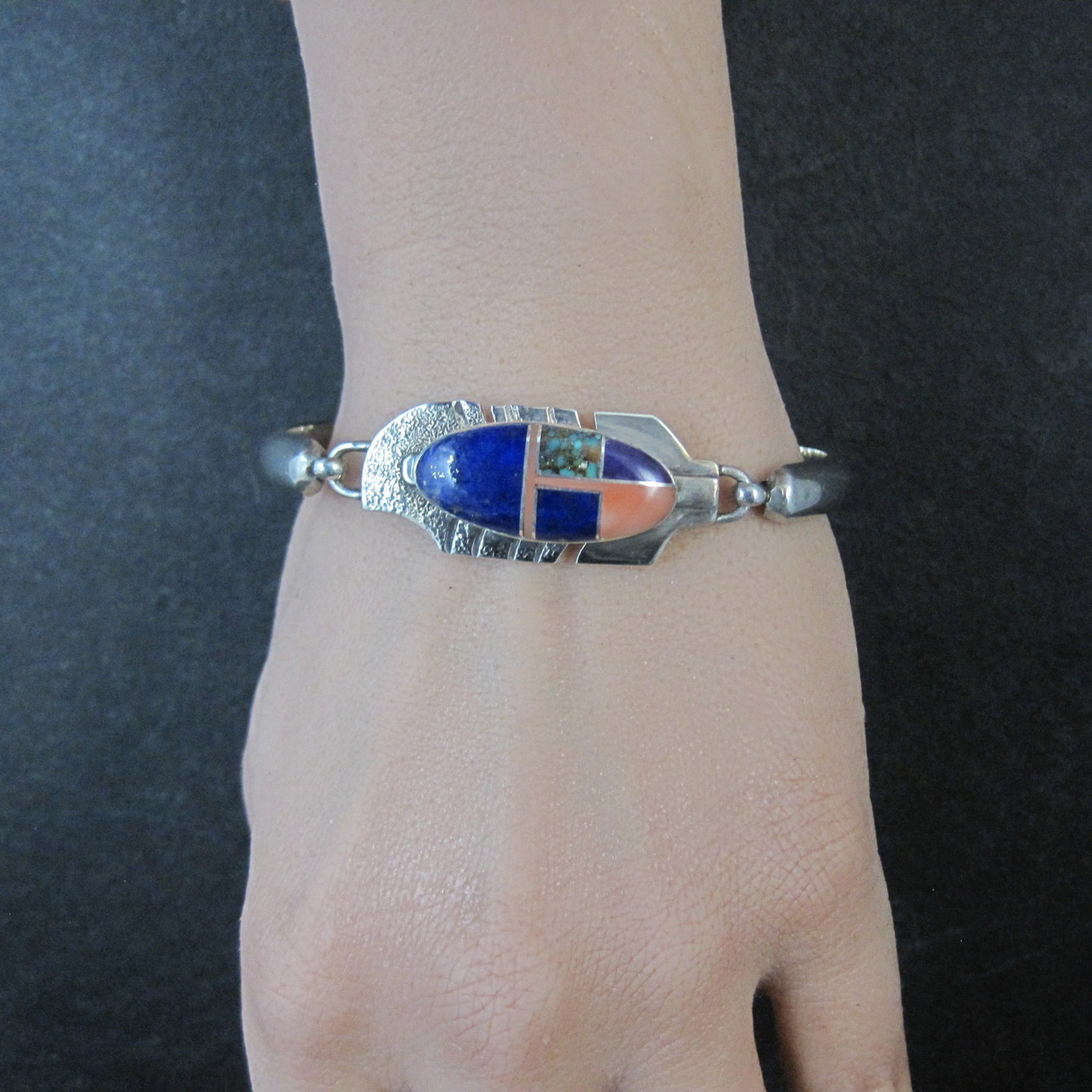 Vintage Navajo Inlaid Feather Bracelet 7 Inches G Howe