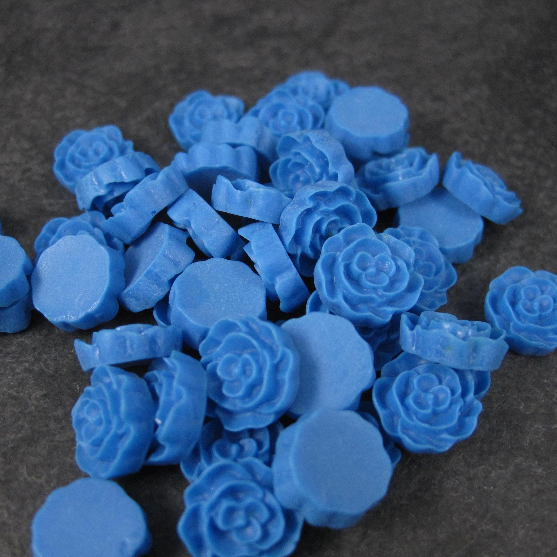 Blue Resin Flowers 12mm