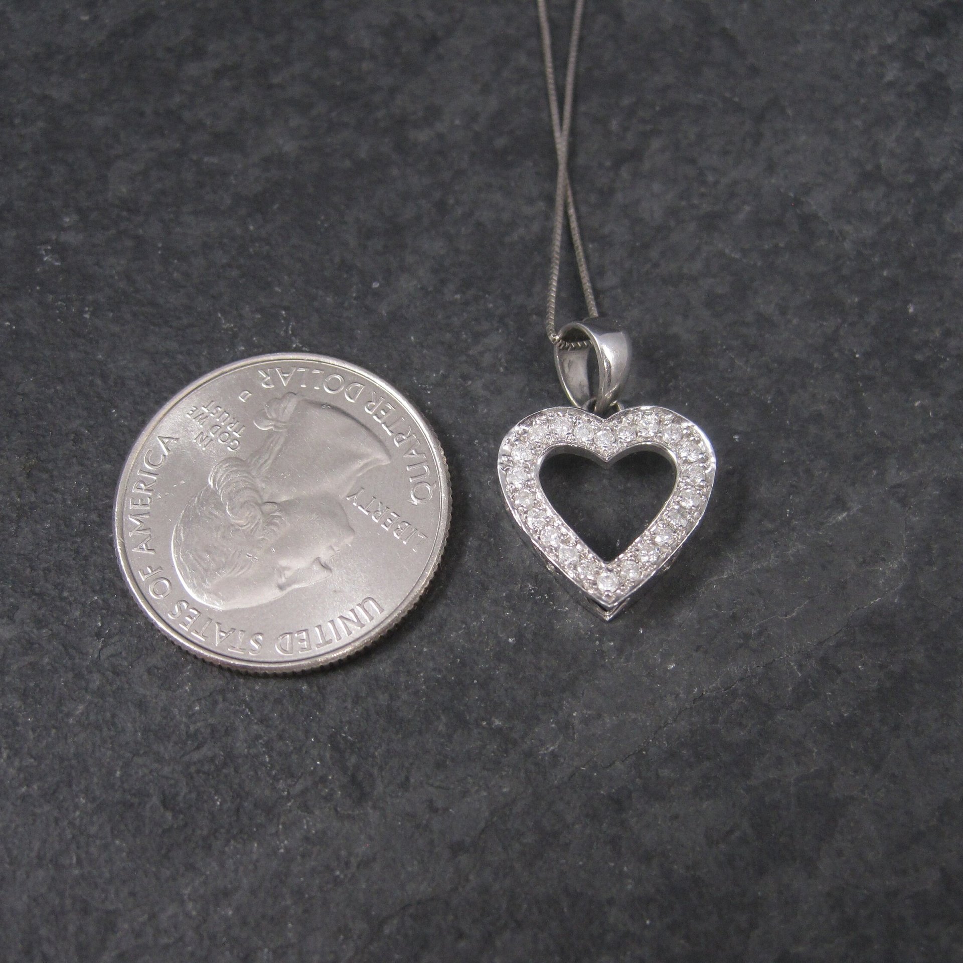 Estate 14K White Gold .25 Carat Diamond Heart Pendant Necklace