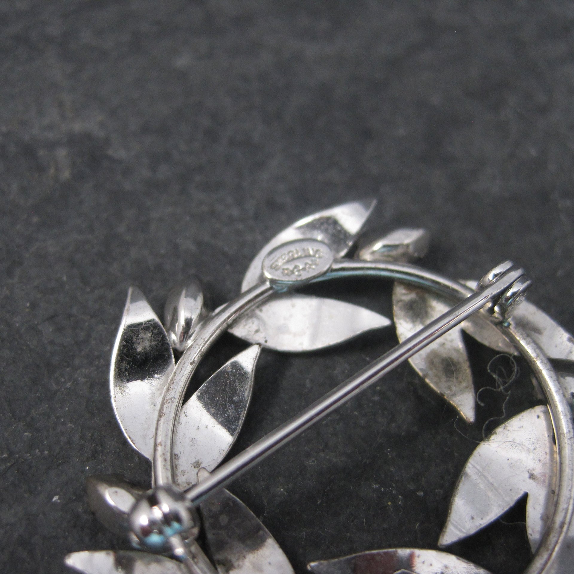 Estate Carl Art Rhinestone Circle Brooch